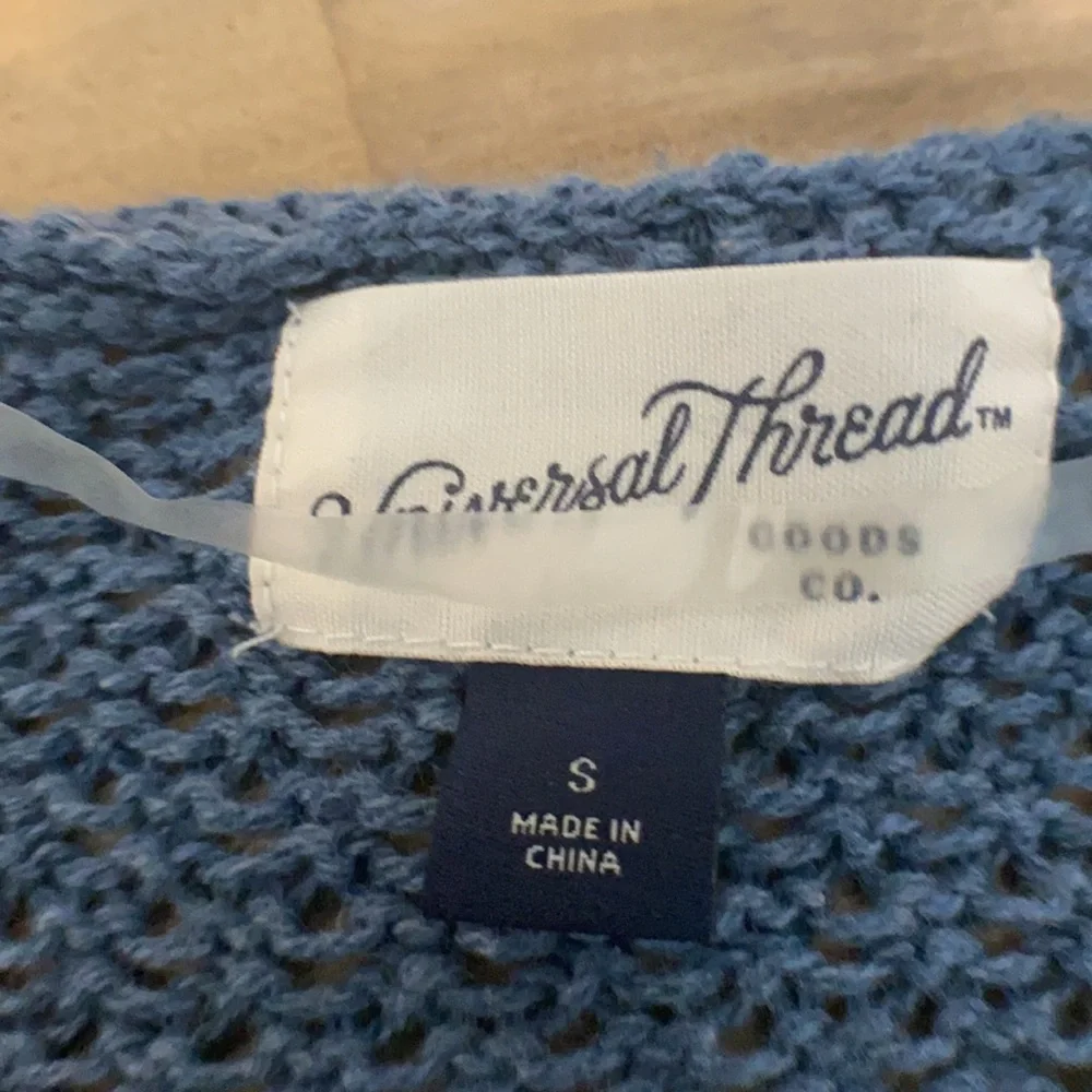 Universal Thread Sweater - Picture 3 of 4